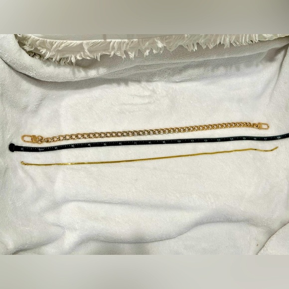 Copy - Louis Vuitton lock and key with necklace - Picture 5 of 5